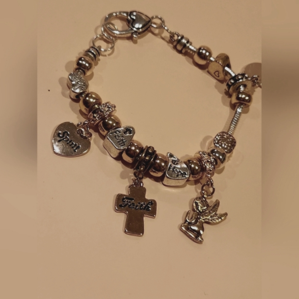 Chic Minimalist Beaded Bracelet with Cross, Heart  Angel Charms - Perfect Gift